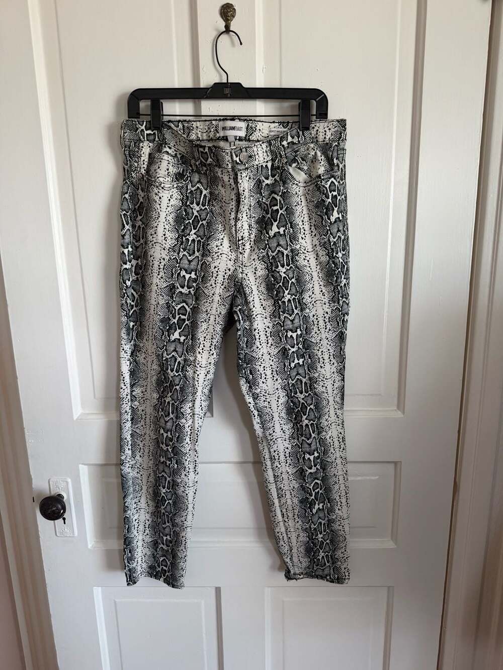 William Rast Perfect Ankle Skinny Size 32 Snakeskin Print Pants